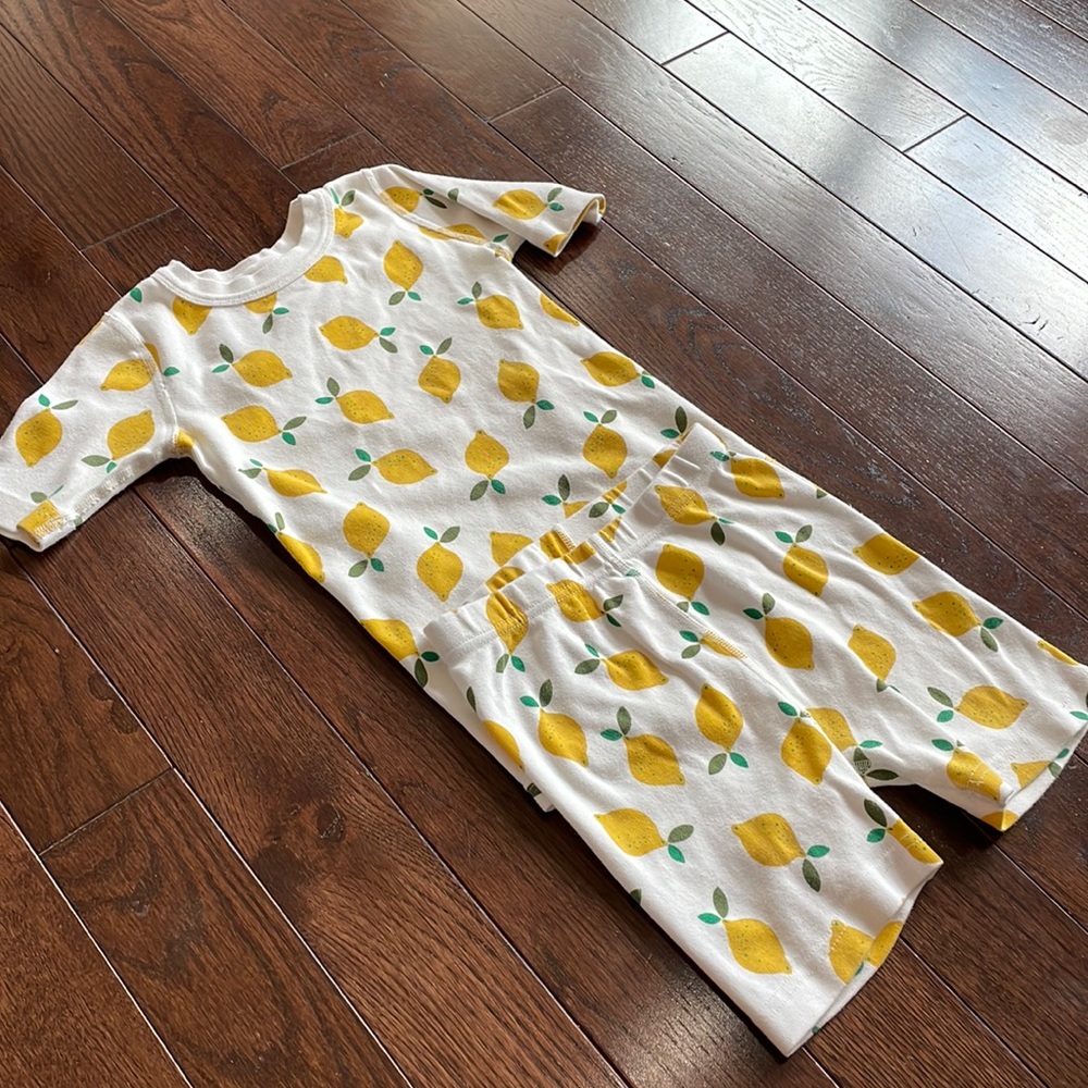 Hanna Andersson lemon short sleeve pajamas size 8